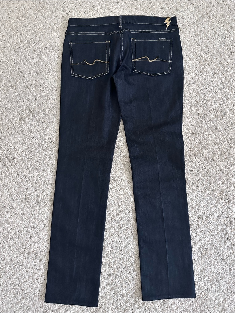 7 For All Mankind Women’s Dark Wash Straight Fit Jeans Dice Pocket Size 32